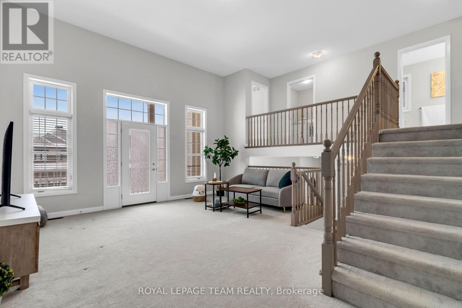 304 CLOYNE CRESCENT Image 19