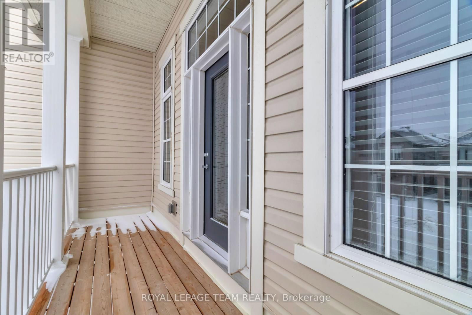 304 CLOYNE CRESCENT Image 21