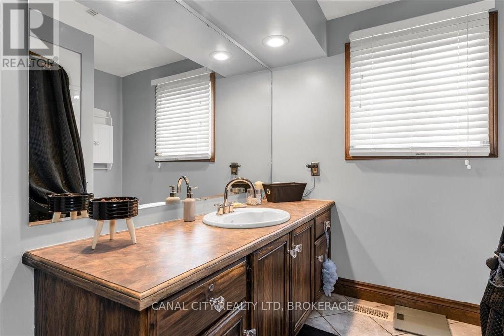 20 CAPRI STREET Image 21