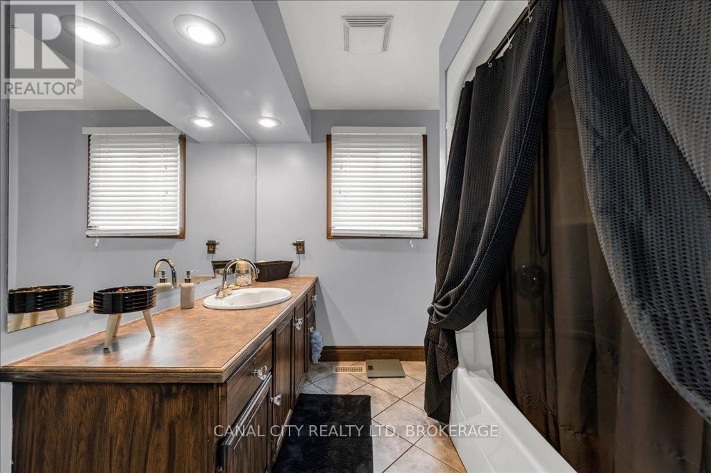 20 CAPRI STREET Image 22