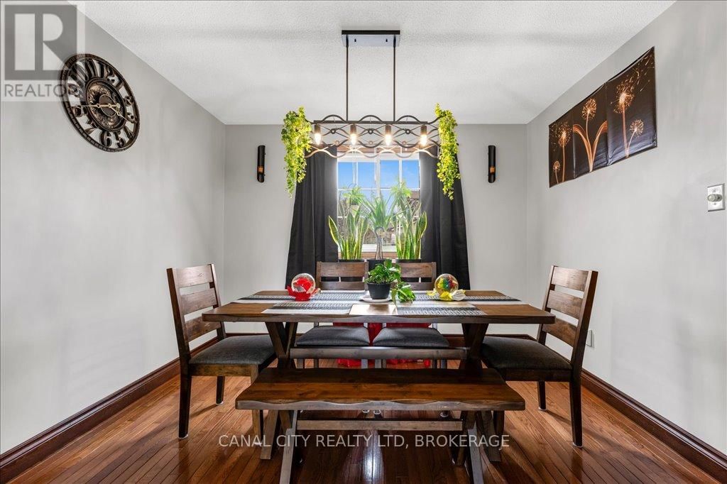 20 CAPRI STREET Image 8