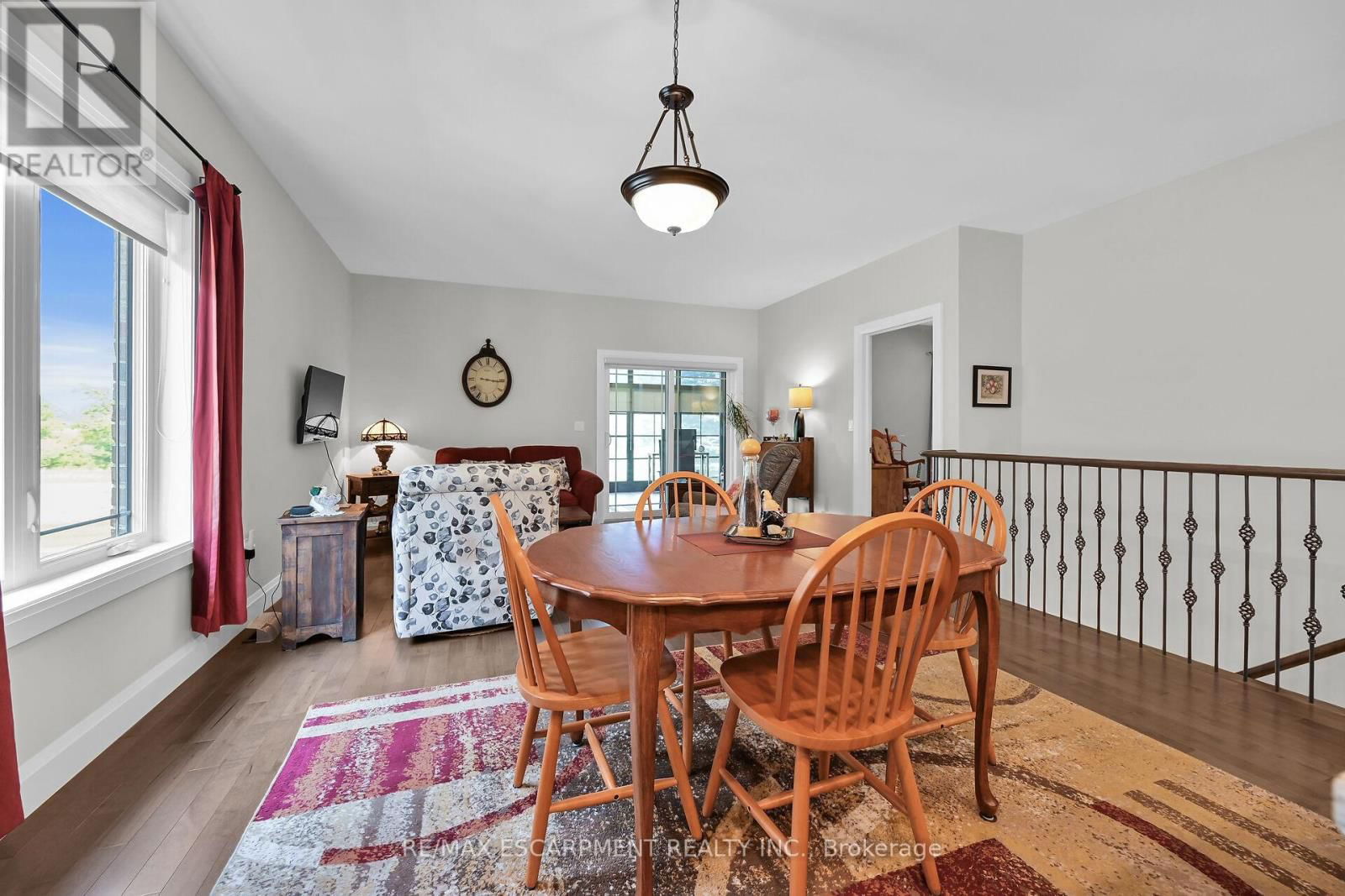 156 ST. MICHAELS STREET Image 12