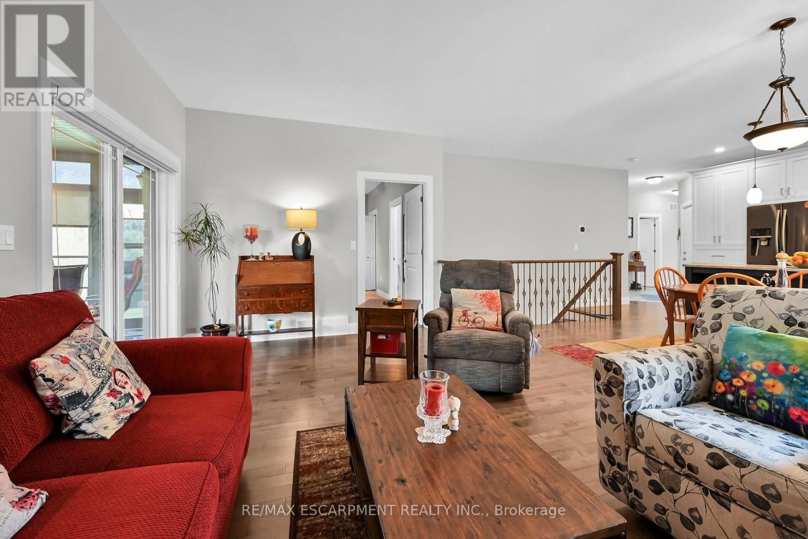 156 ST. MICHAELS STREET Image 15
