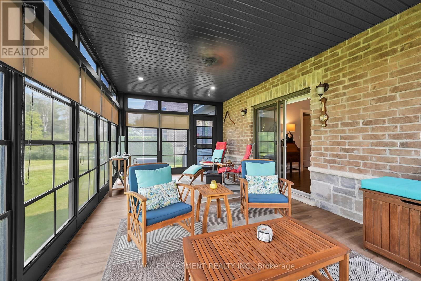 156 ST. MICHAELS STREET Image 19