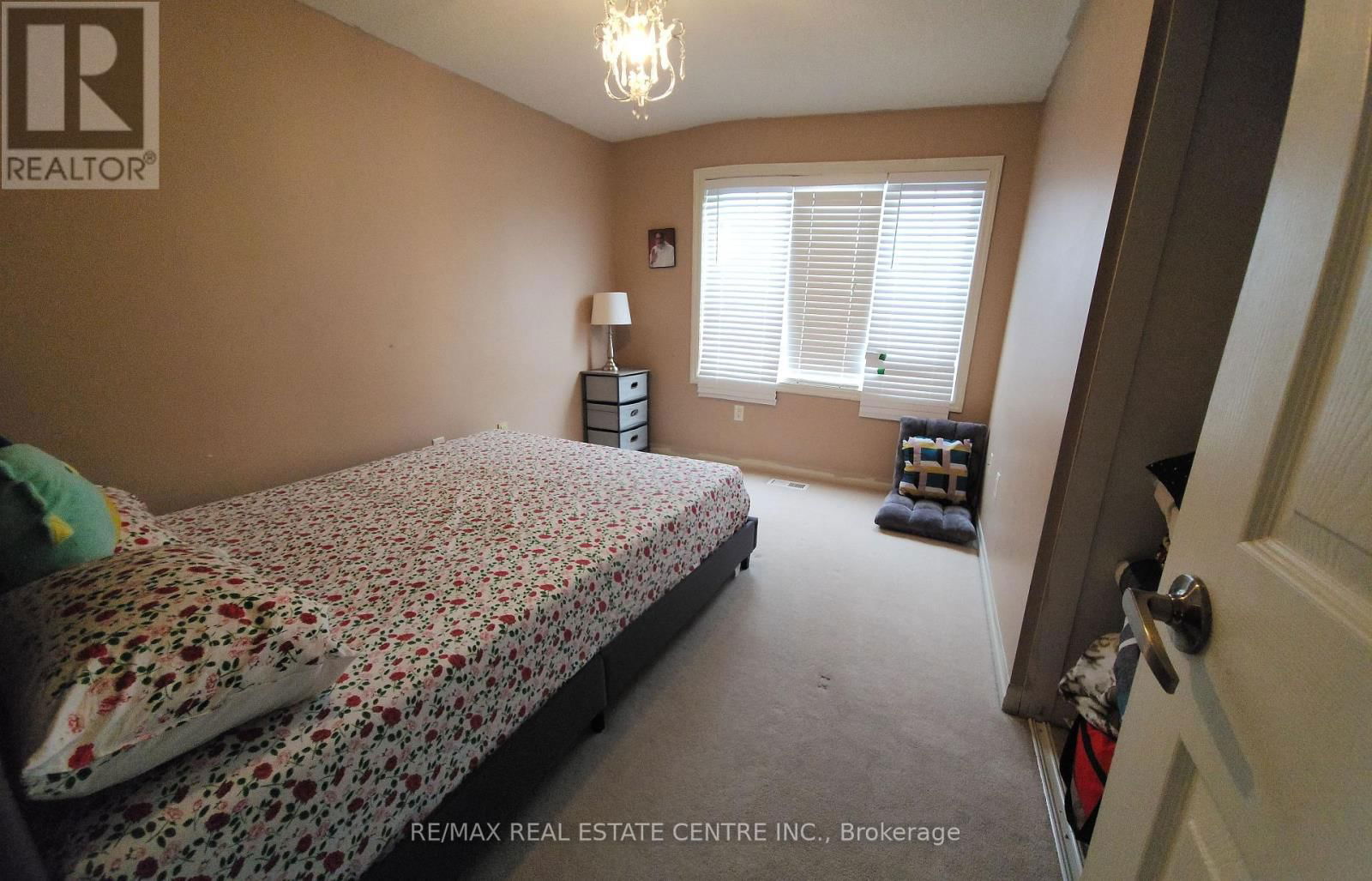 153 HALIFAX STREET Image 14
