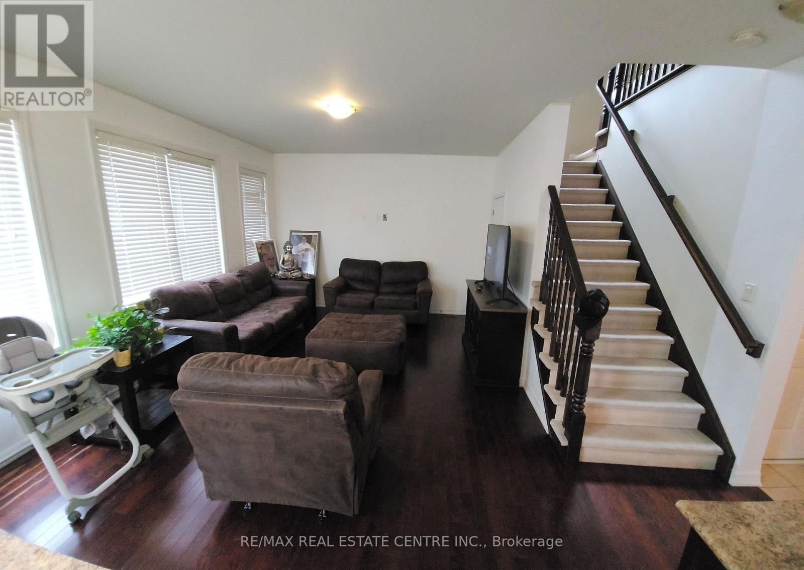 153 HALIFAX STREET Image 34