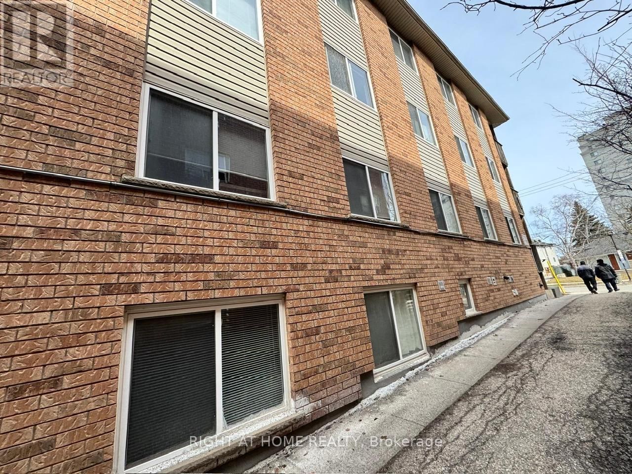 347 SPRUCE STREET Image 4