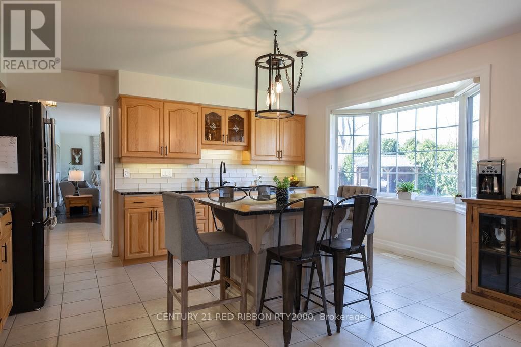 218 RIVERVIEW DRIVE Image 11