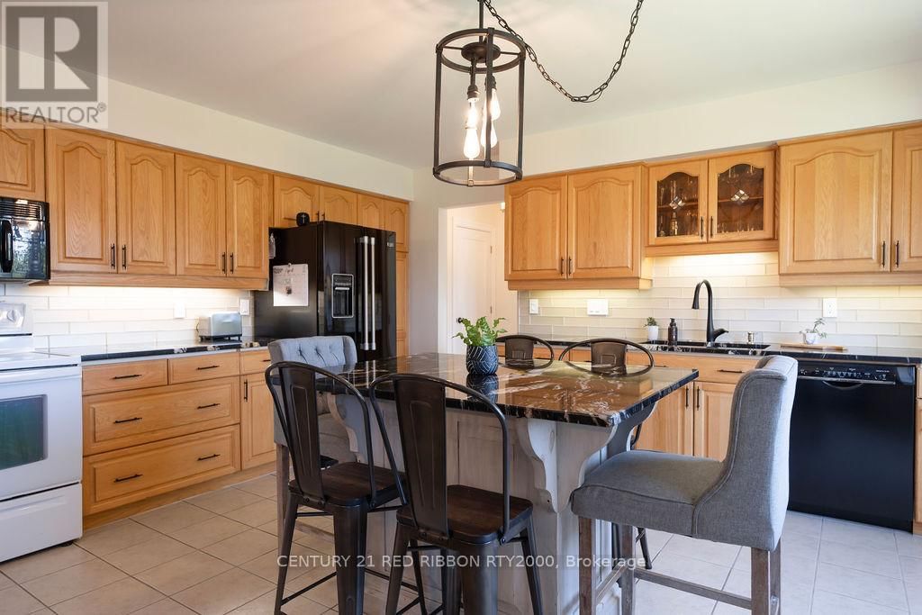 218 RIVERVIEW DRIVE Image 12