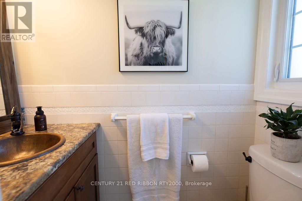 218 RIVERVIEW DRIVE Image 18