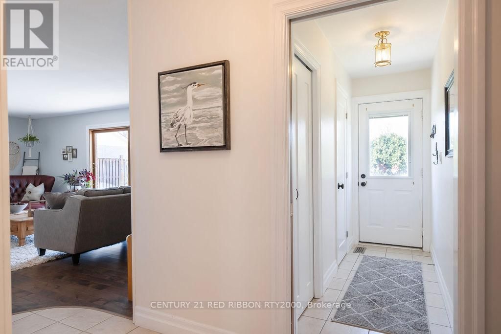 218 RIVERVIEW DRIVE Image 20