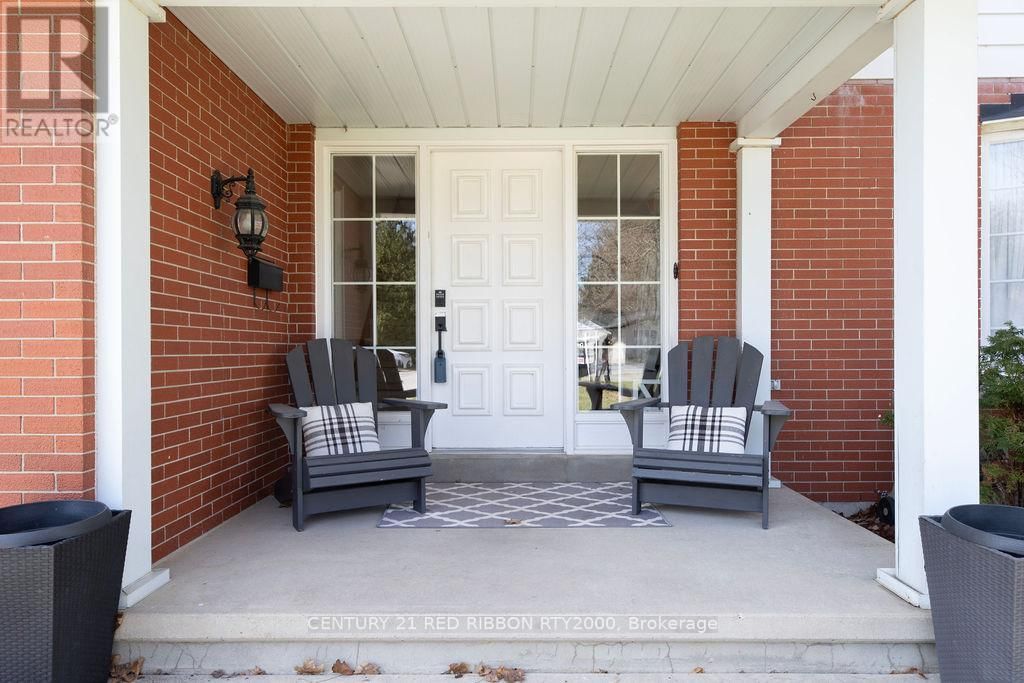 218 RIVERVIEW DRIVE Image 3