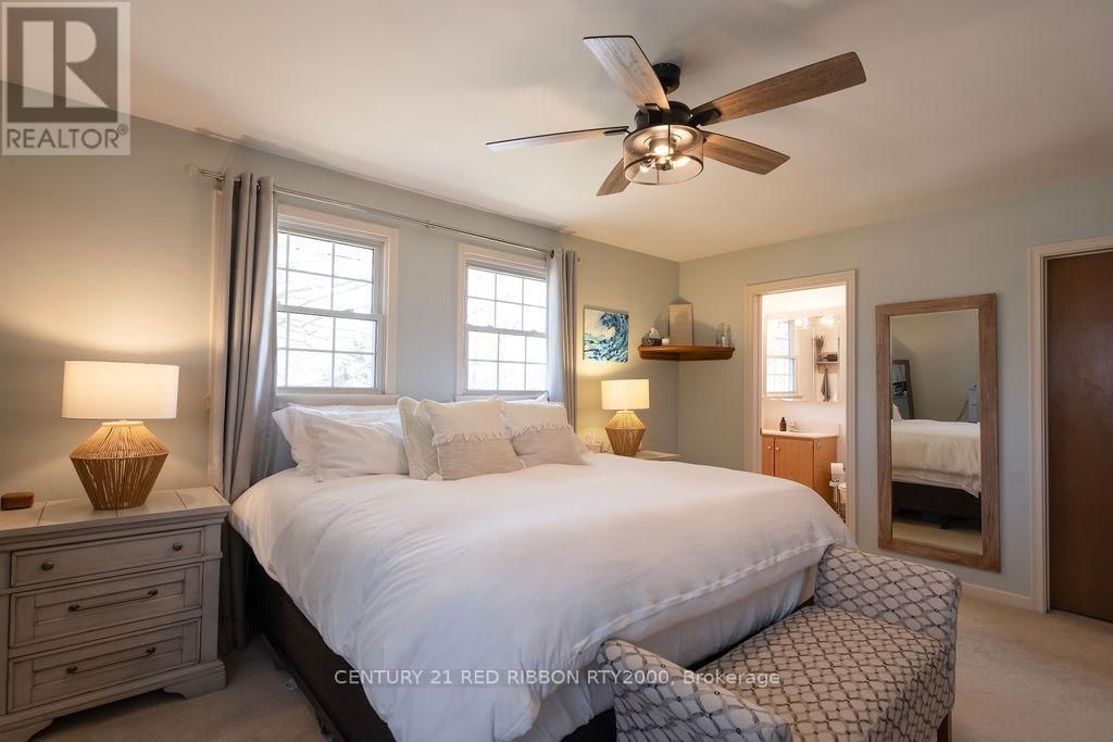 218 RIVERVIEW DRIVE Image 33