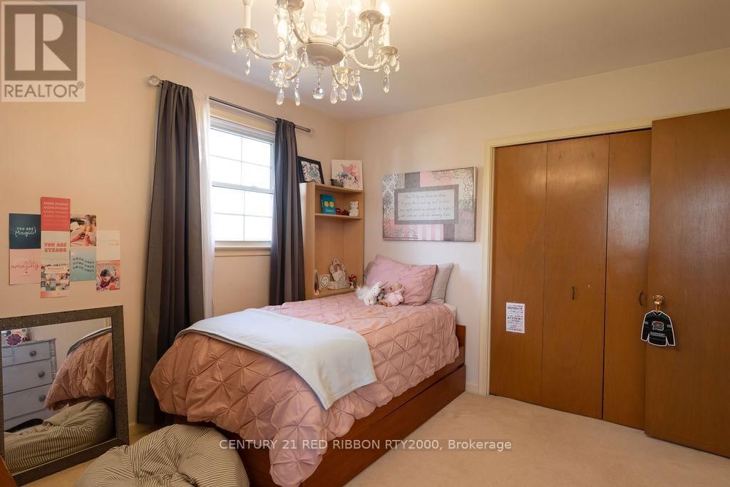 218 RIVERVIEW DRIVE Image 39