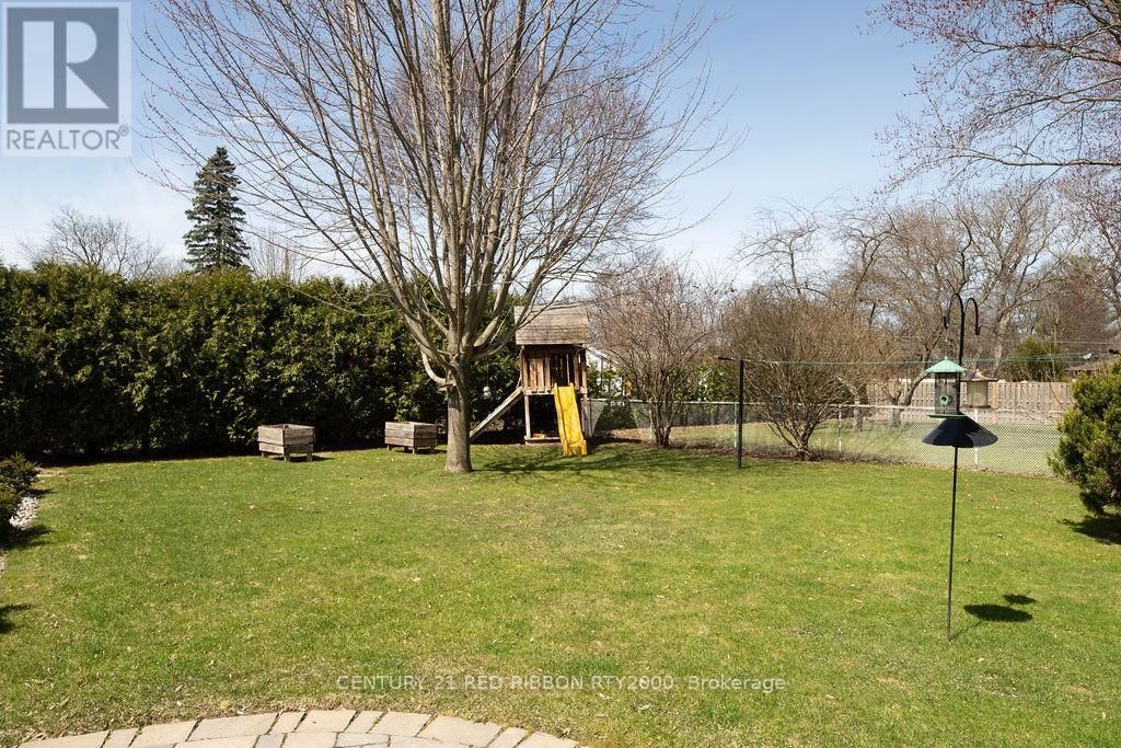 218 RIVERVIEW DRIVE Image 42