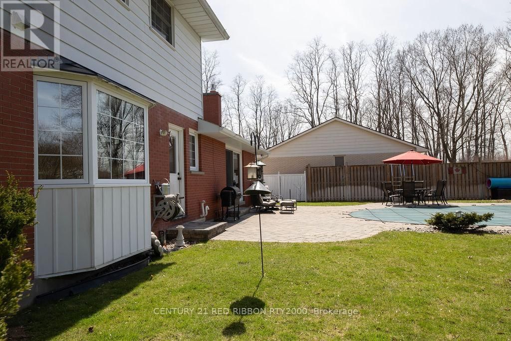 218 RIVERVIEW DRIVE Image 44