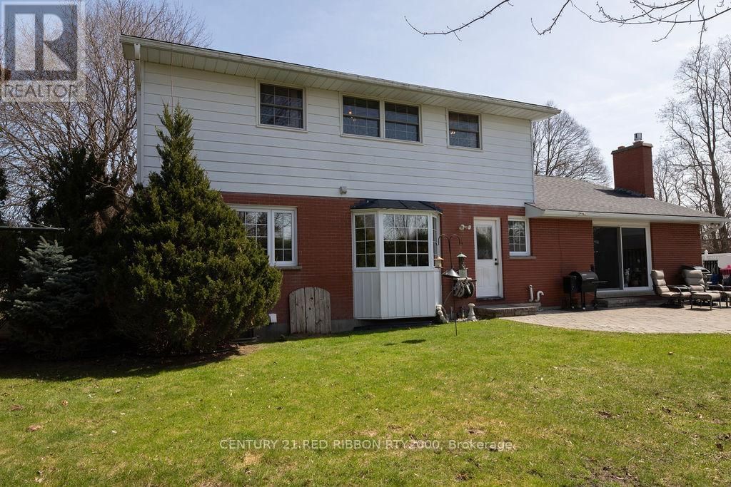 218 RIVERVIEW DRIVE Image 45