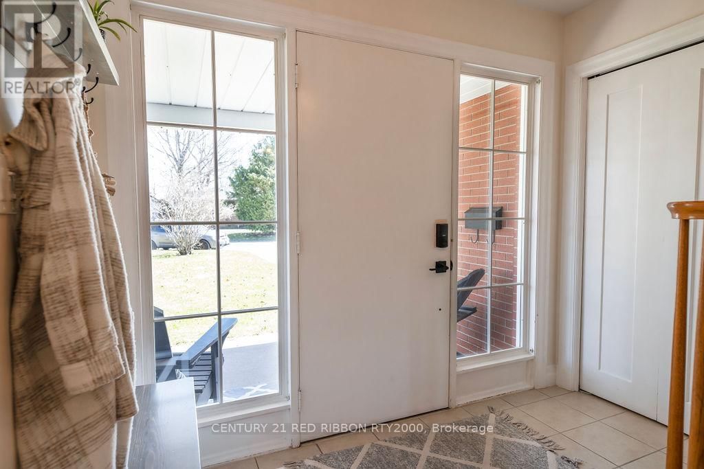 218 RIVERVIEW DRIVE Image 7