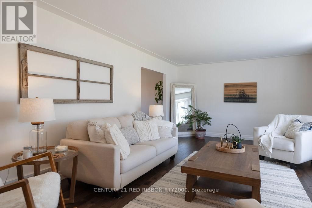 218 RIVERVIEW DRIVE Image 9
