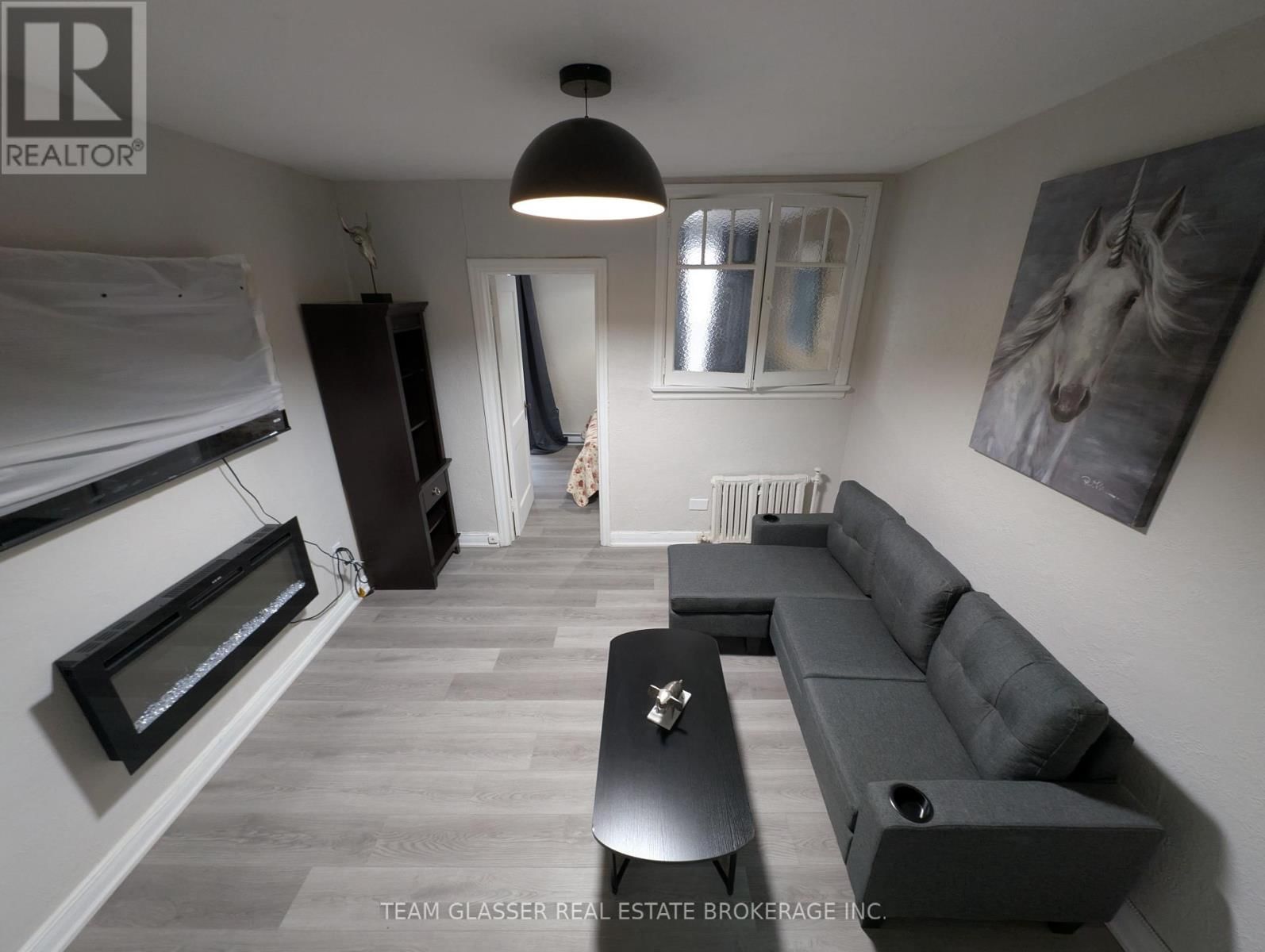 3 - 111 DUNDAS STREET Image 5