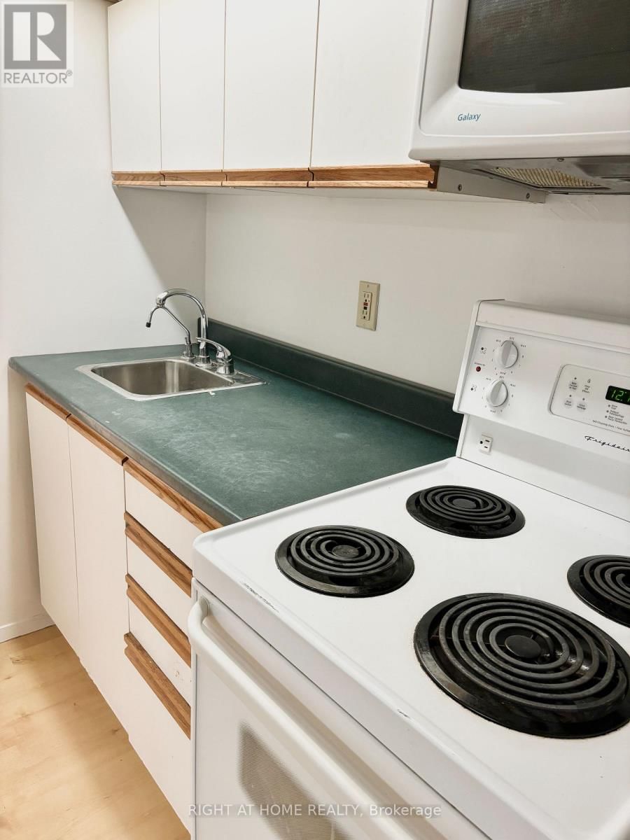 Lower - 99 BRENTWOOD AVENUE Image 8