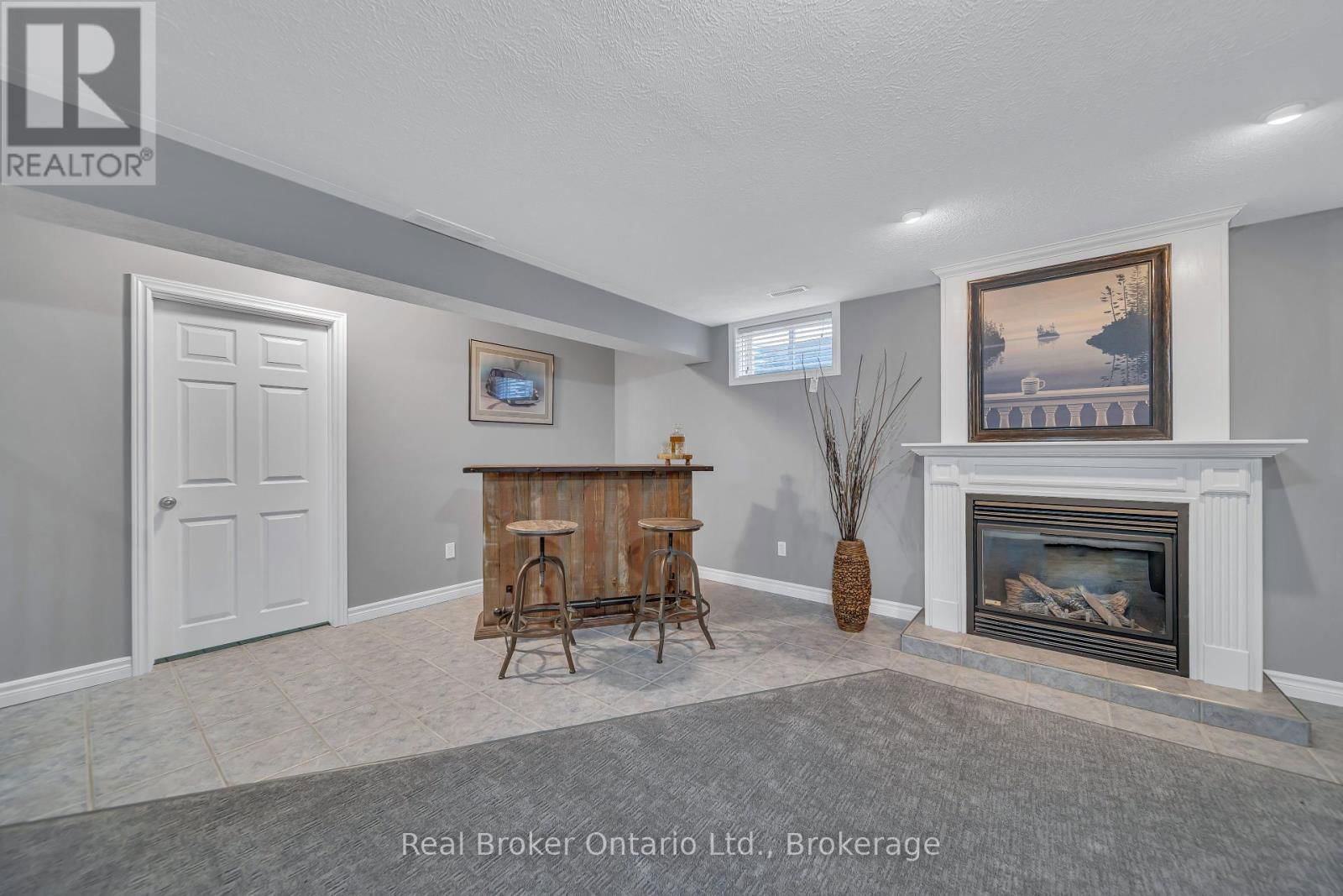 500 HAVELOCK AVENUE SOUTH Image 28