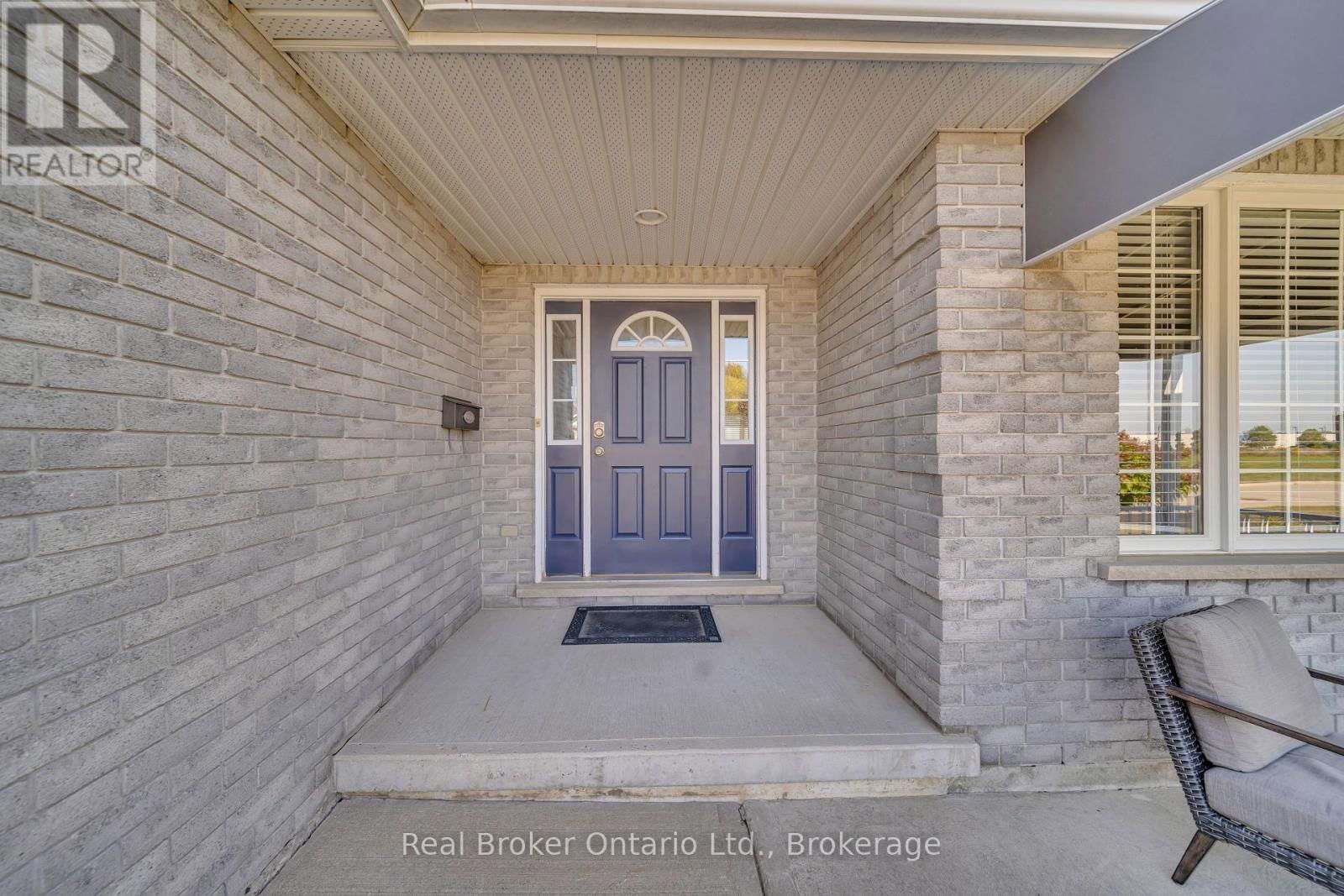 500 HAVELOCK AVENUE SOUTH Image 3