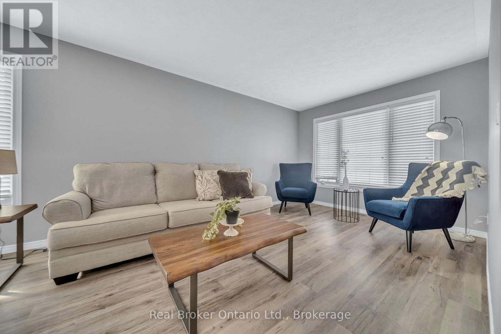 500 HAVELOCK AVENUE SOUTH Image 8