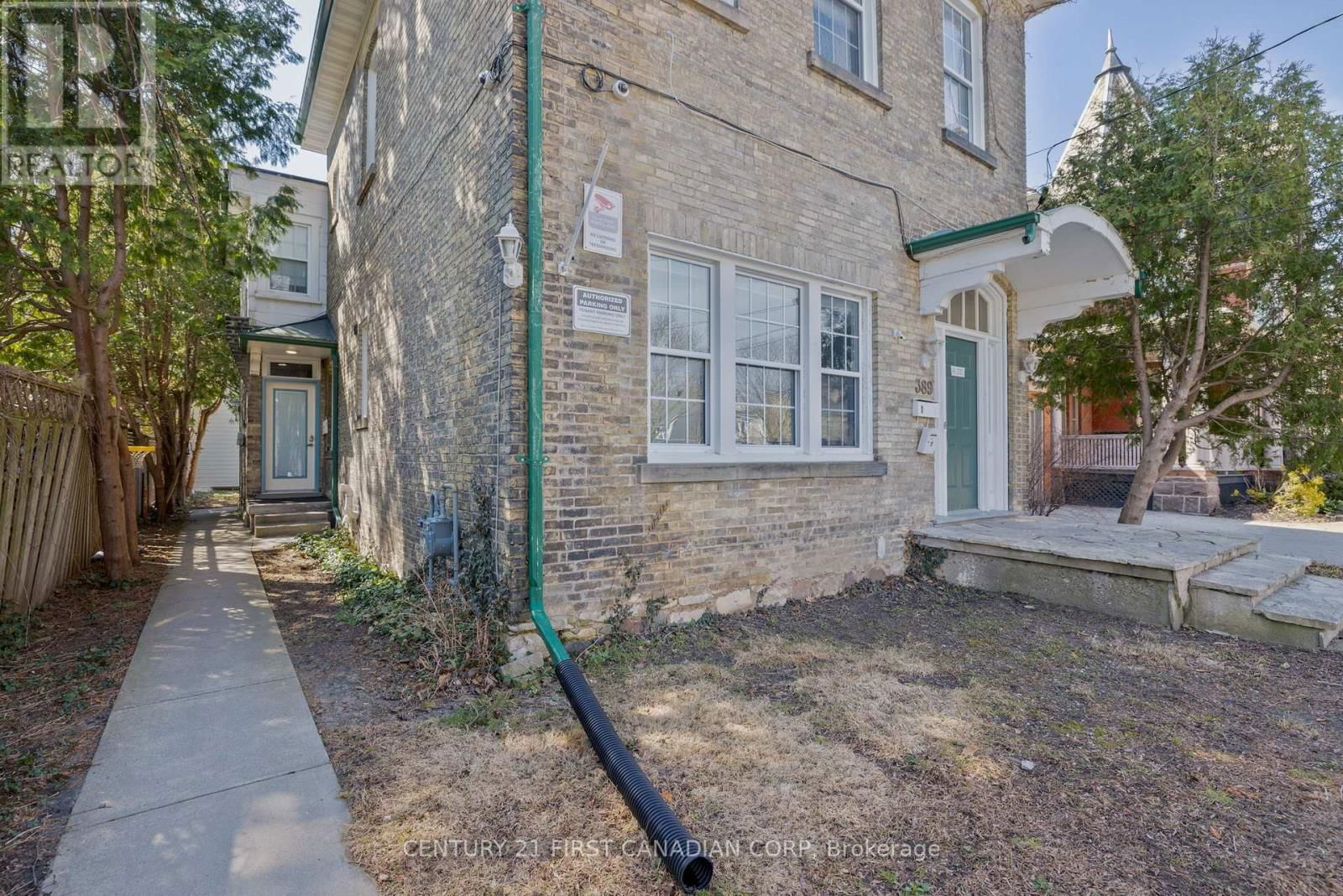 389 DUFFERIN AVENUE Image 19