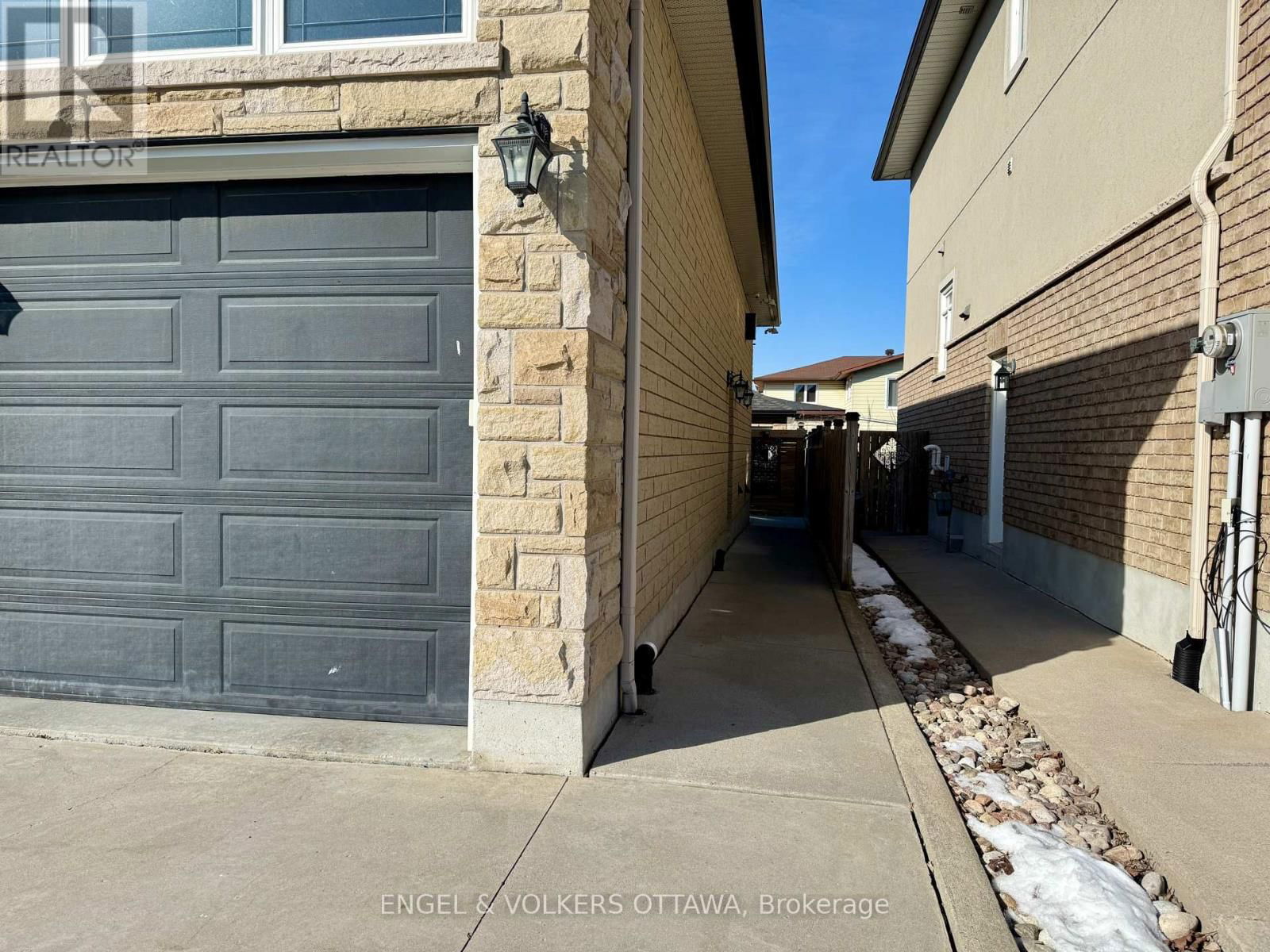 B - 1376 LOUIS LANE Image 2