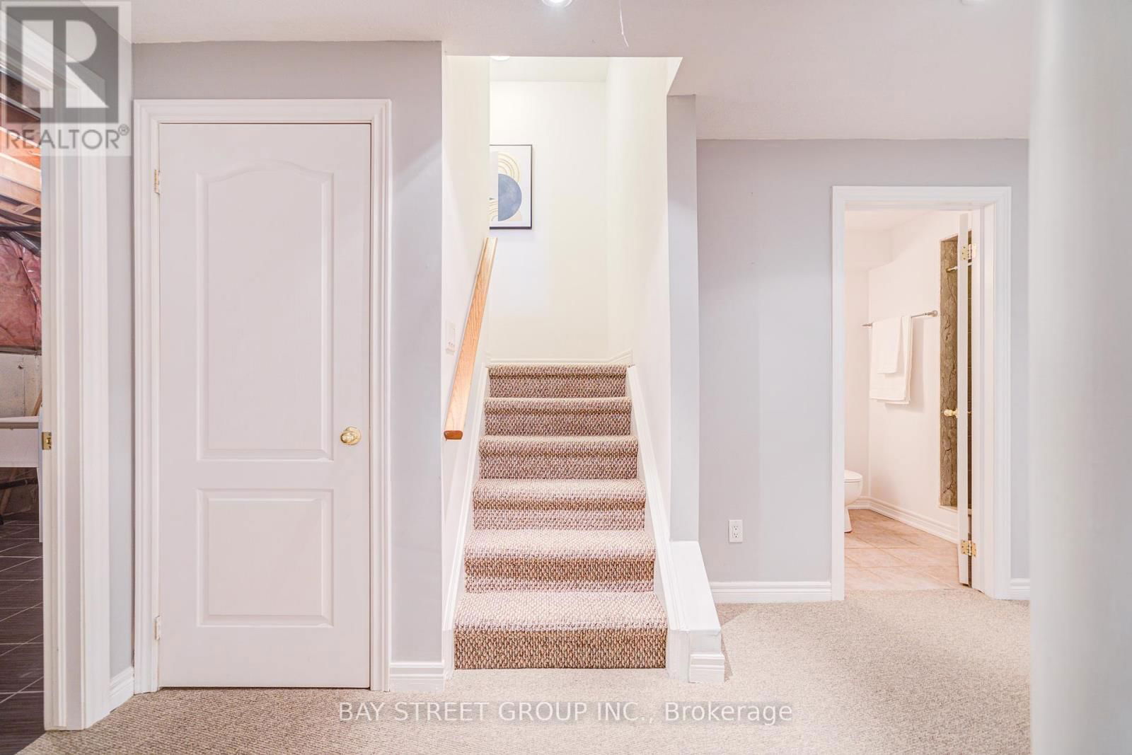 54 - 1085 HARROGATE DRIVE Image 13