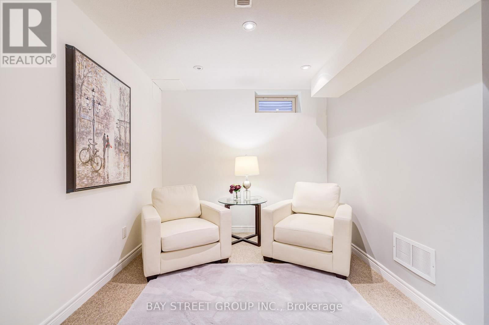 54 - 1085 HARROGATE DRIVE Image 15