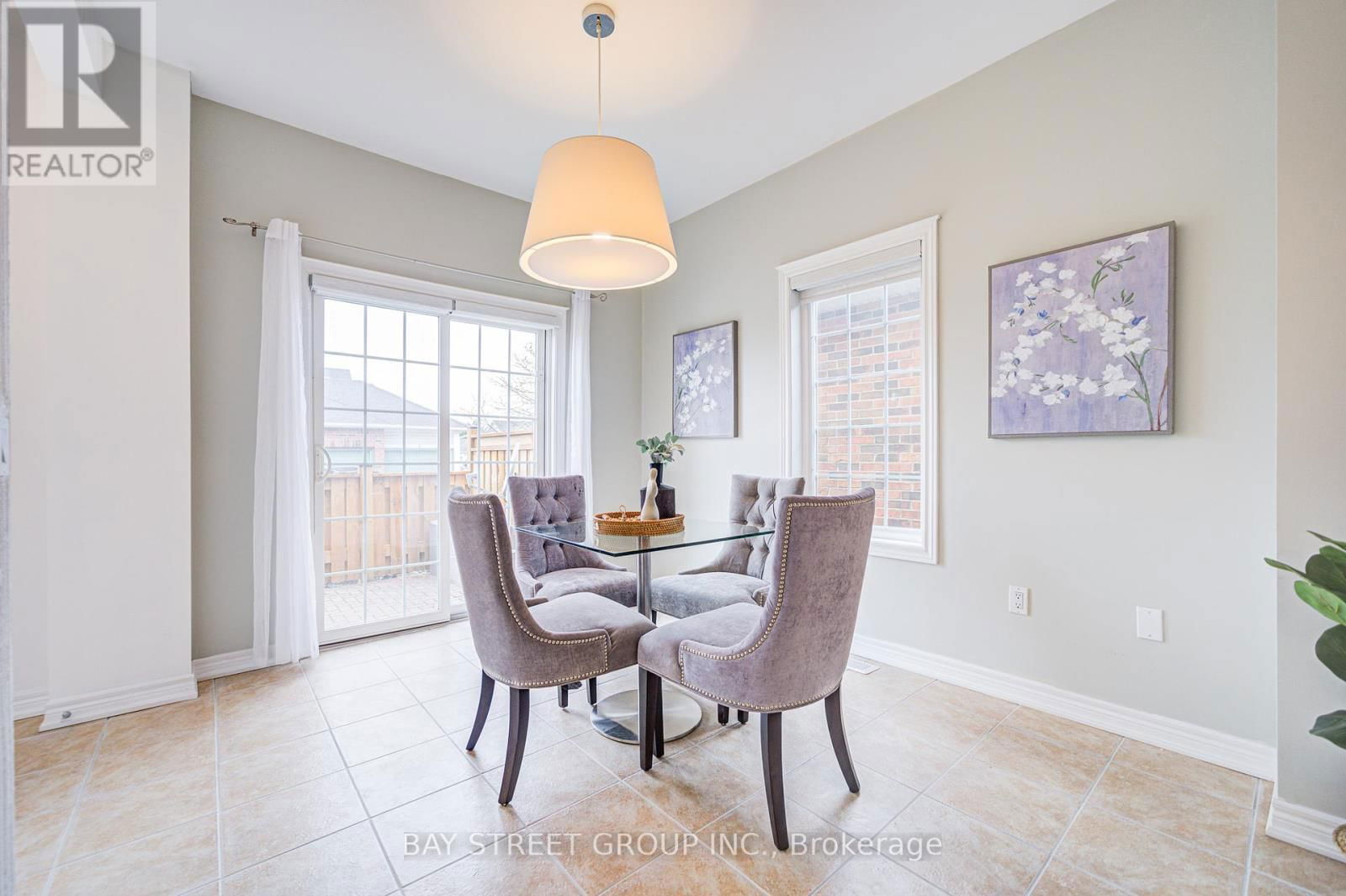 54 - 1085 HARROGATE DRIVE Image 6
