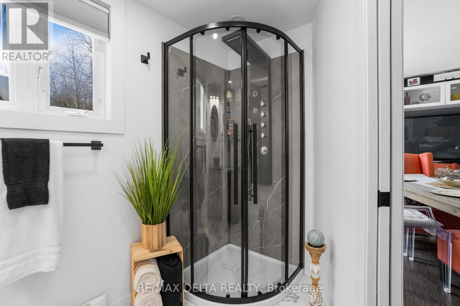 1133 HEMLOCK STREET Image 22