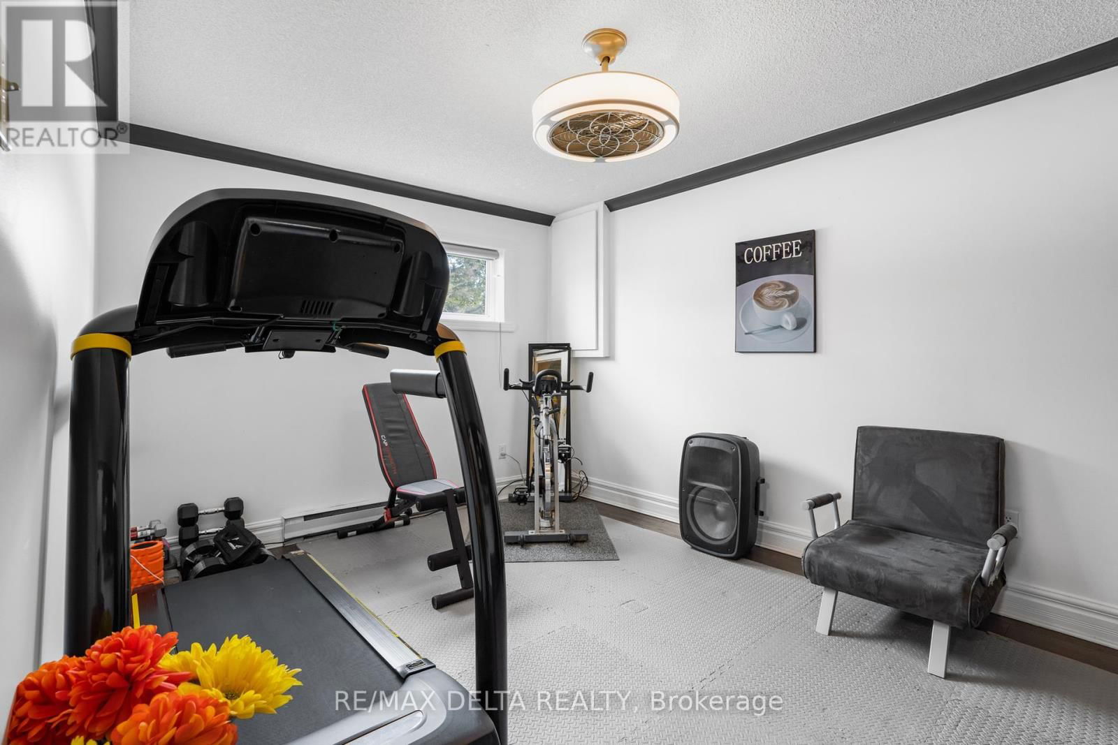 1133 HEMLOCK STREET Image 23