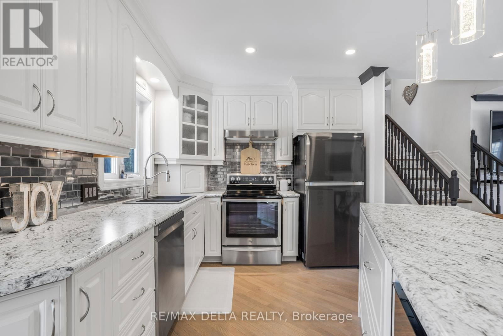 1133 HEMLOCK STREET Image 8