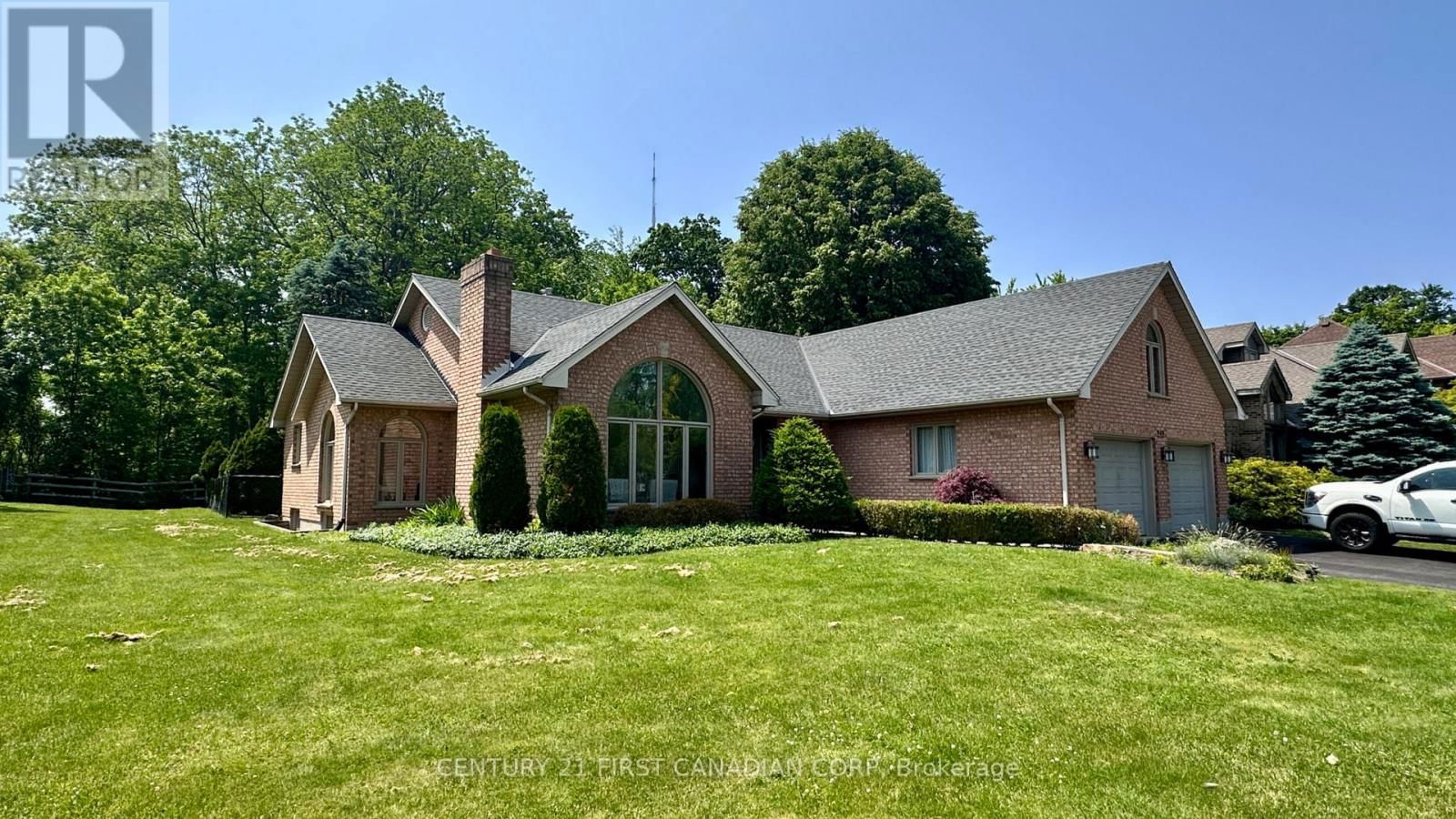 212 TIMBER DRIVE Image 1