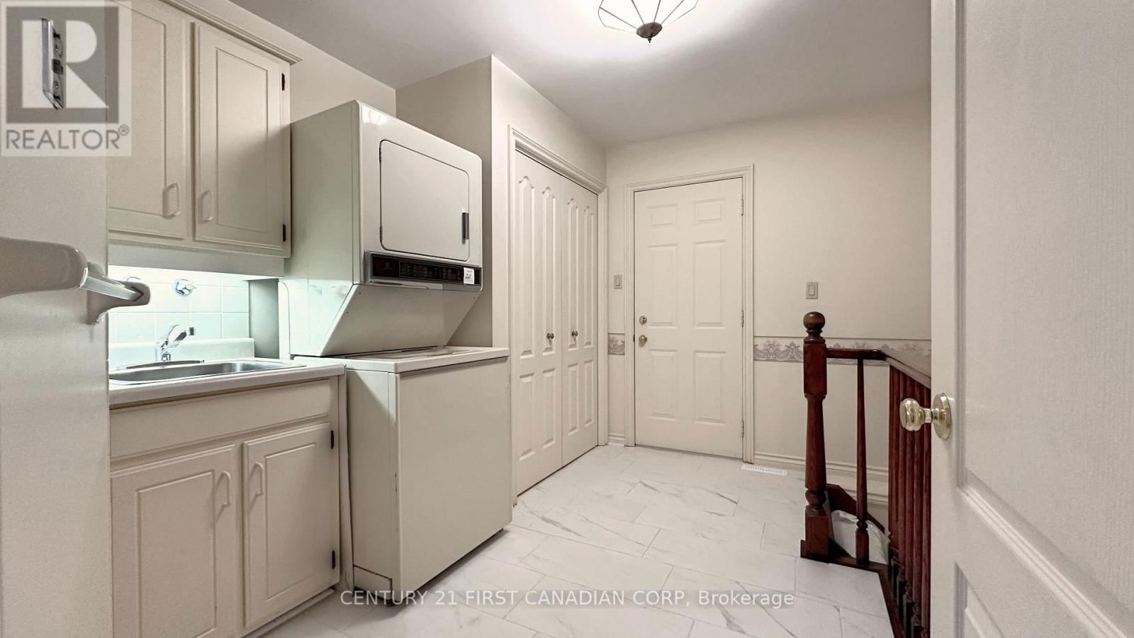 212 TIMBER DRIVE Image 19