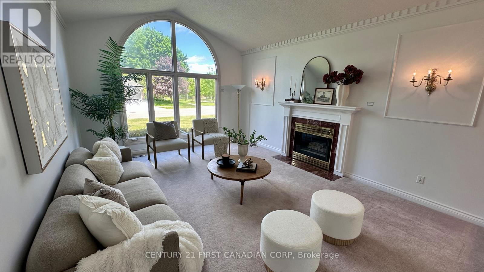 212 TIMBER DRIVE Image 2