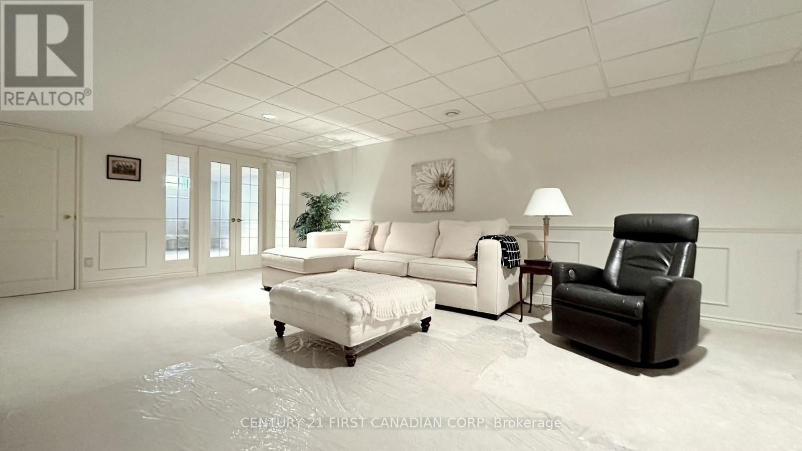 212 TIMBER DRIVE Image 20