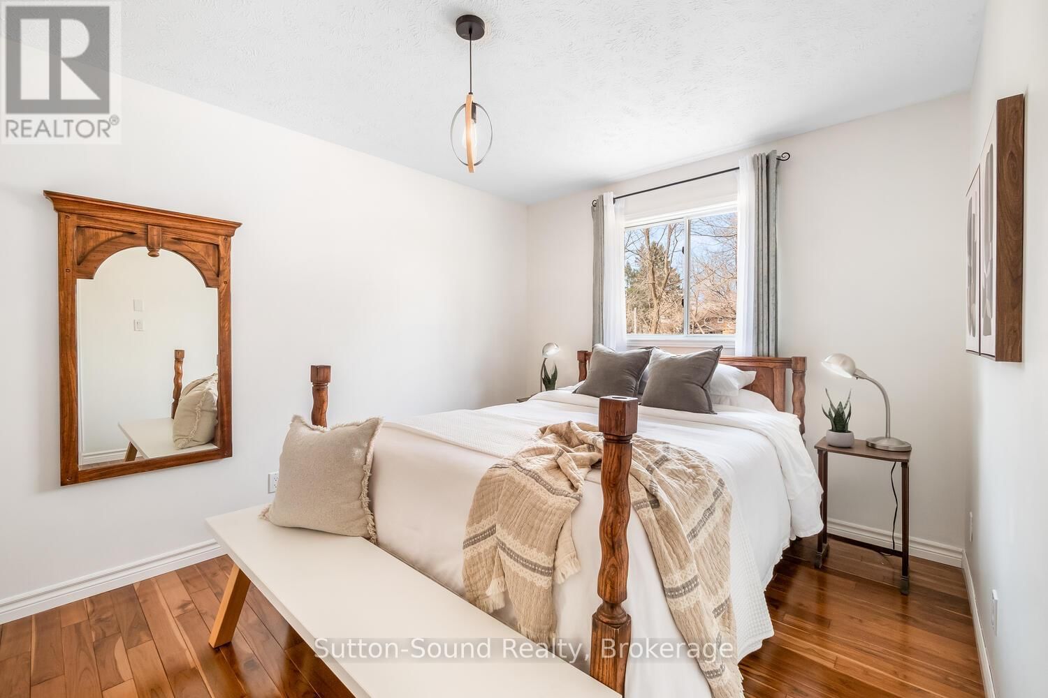 558 23RD STREET WEST Image 15