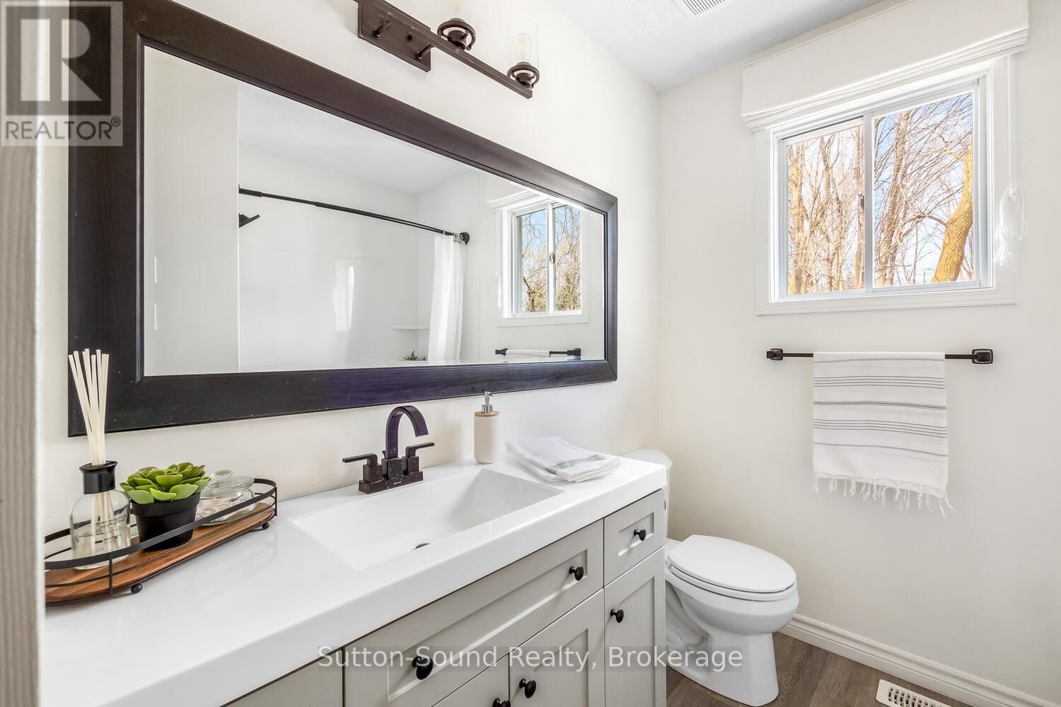 558 23RD STREET WEST Image 17