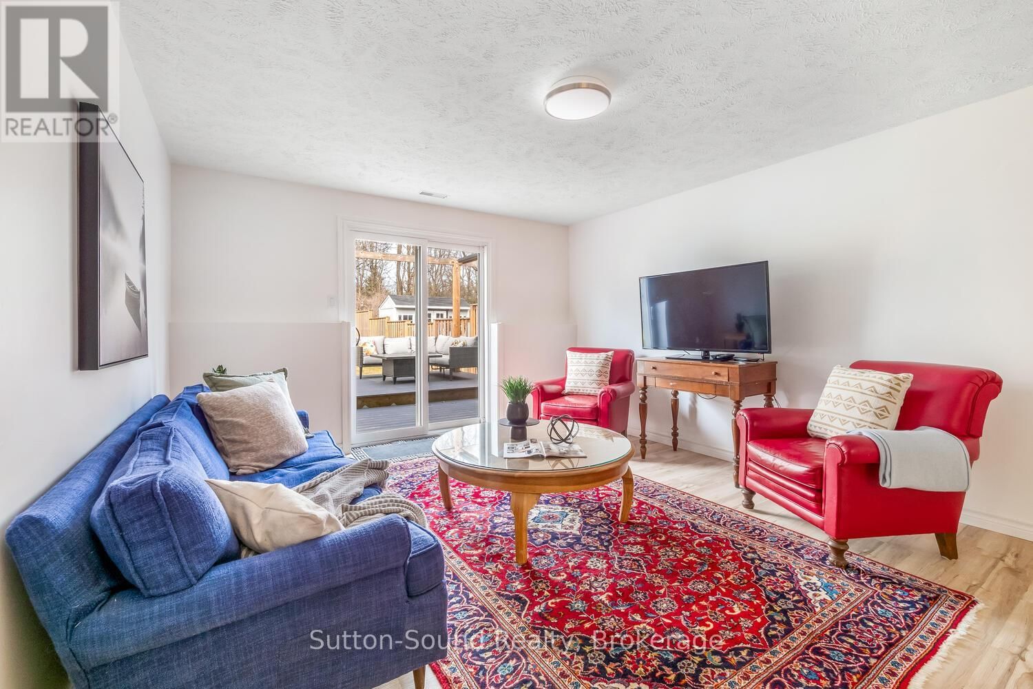 558 23RD STREET WEST Image 19