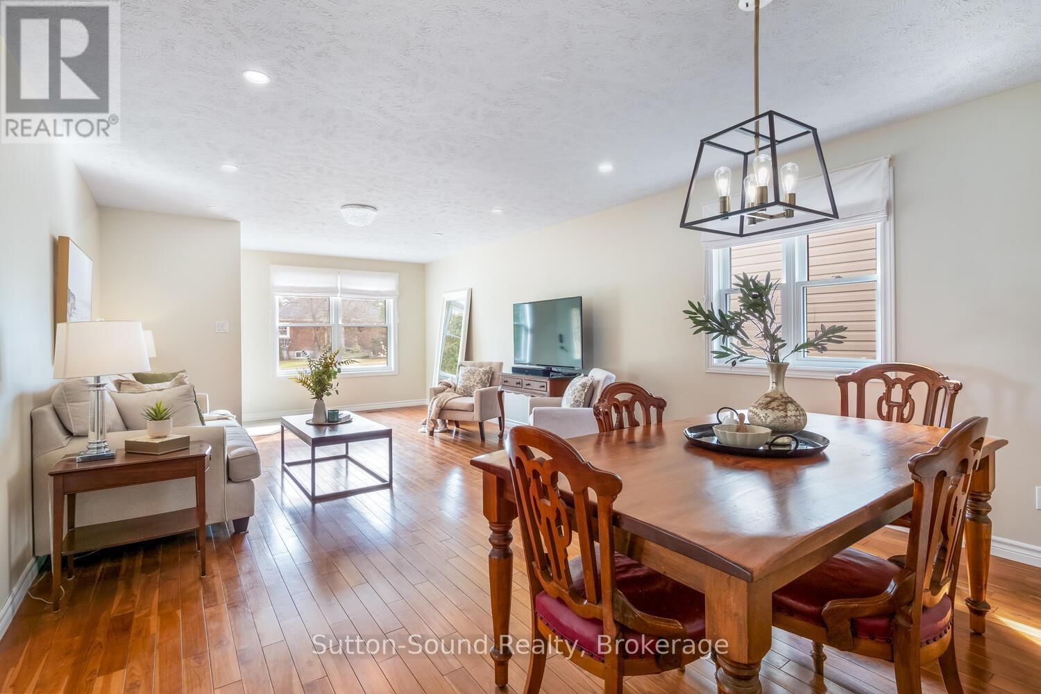 558 23RD STREET WEST Image 8