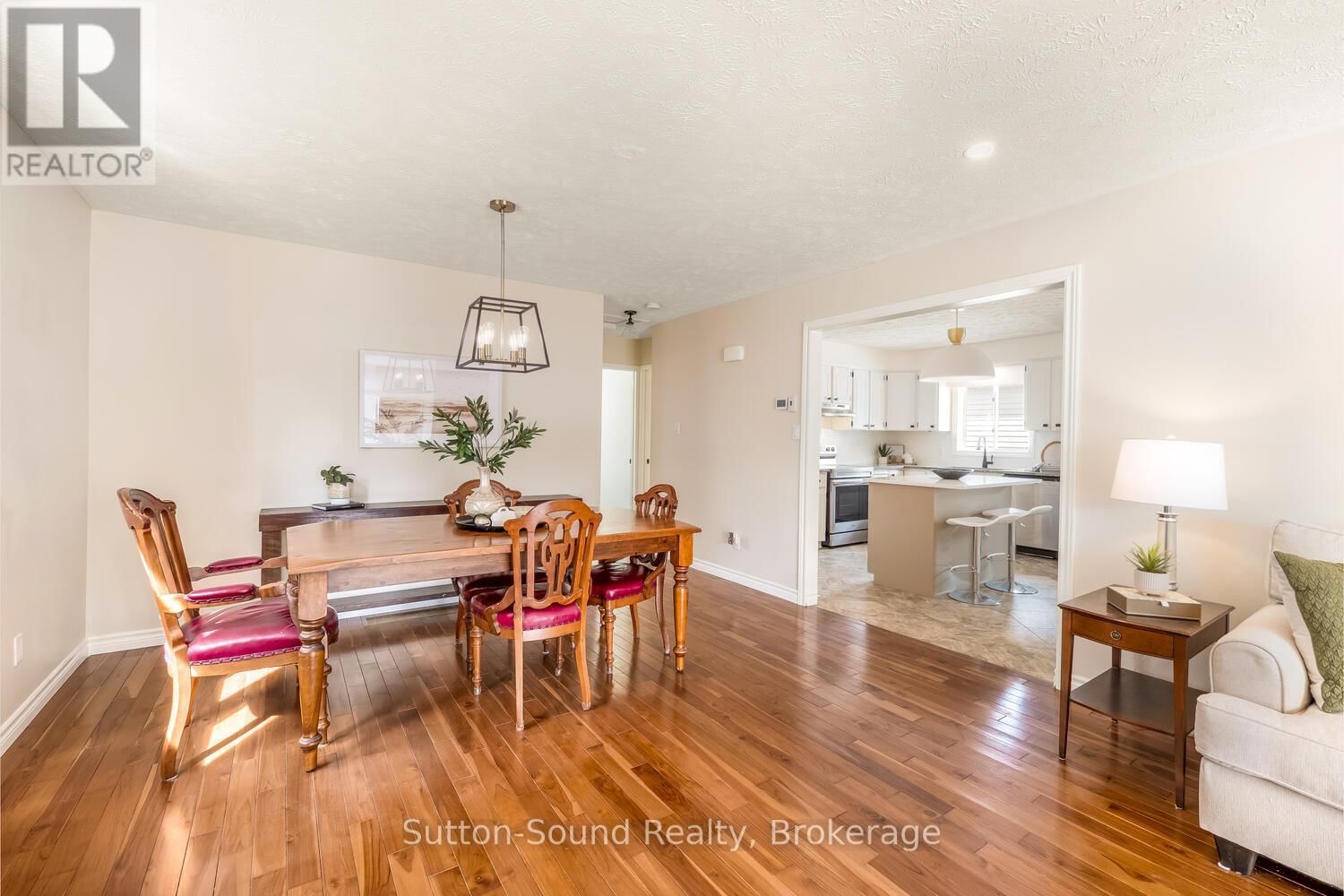 558 23RD STREET WEST Image 9