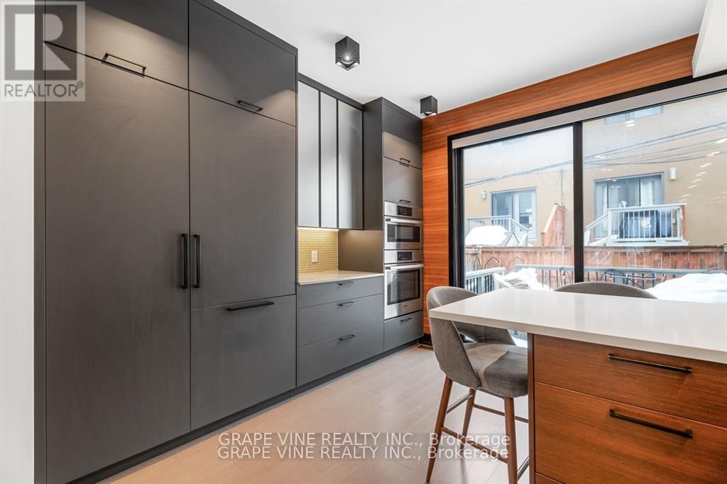 377 DOMINION AVENUE Image 14
