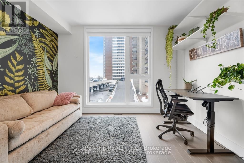 377 DOMINION AVENUE Image 20