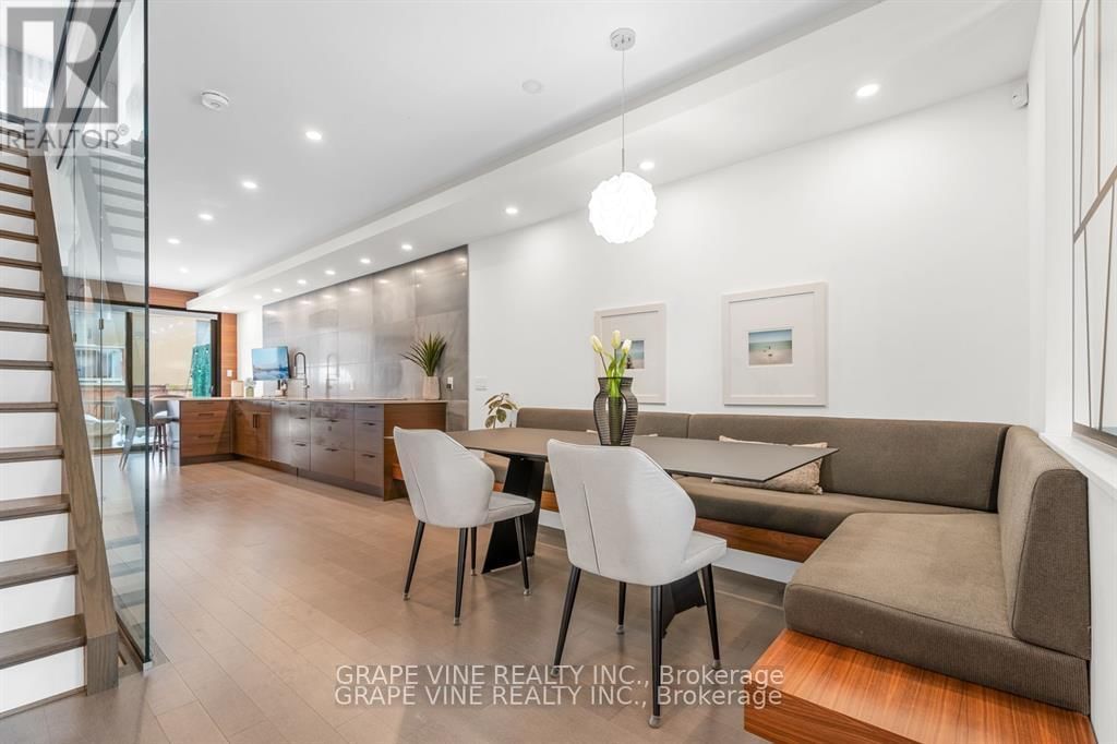 377 DOMINION AVENUE Image 5
