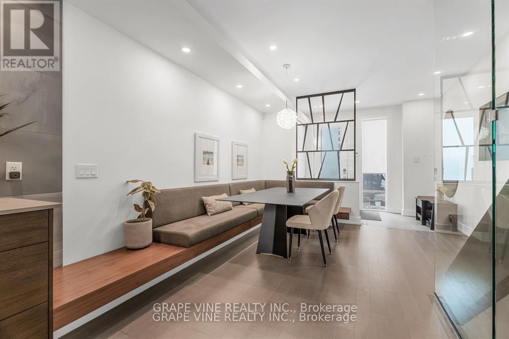 377 DOMINION AVENUE Image 6