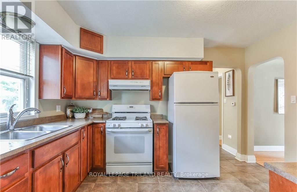 28 BEATTIE AVENUE Image 5